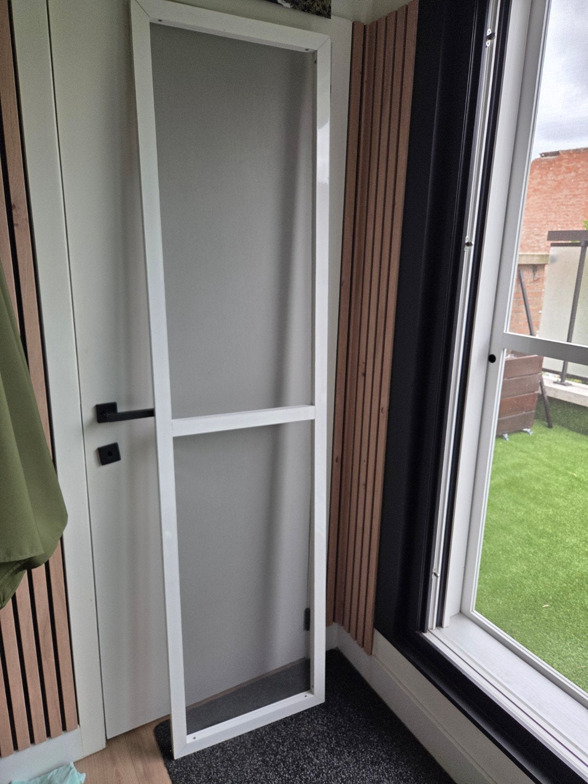 Vliegenraam 2m op 50cm, Ophalen of Verzenden