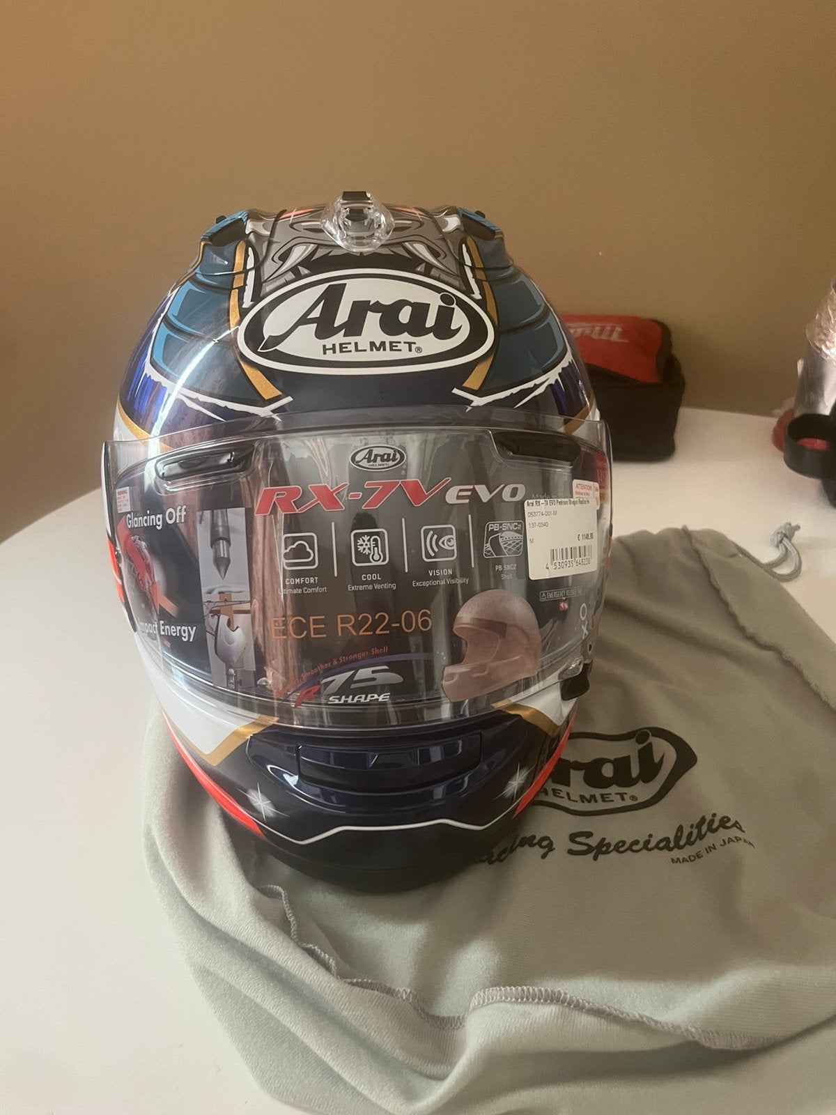 Arai rx-7v pedrosa, Motos, Enlèvement, Arai
