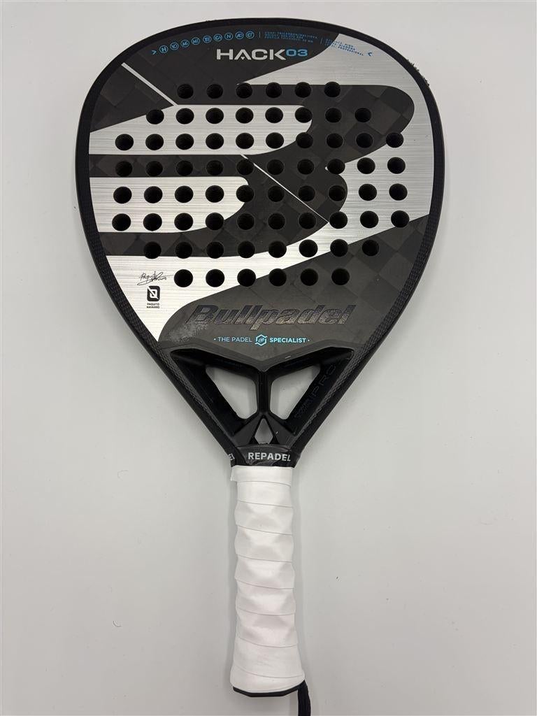 Bullpadel Hack 03 Paquito Navarro incl. hesacore, Sports & Fitness, Padel, Raquette de padel, --, Utilisé, --