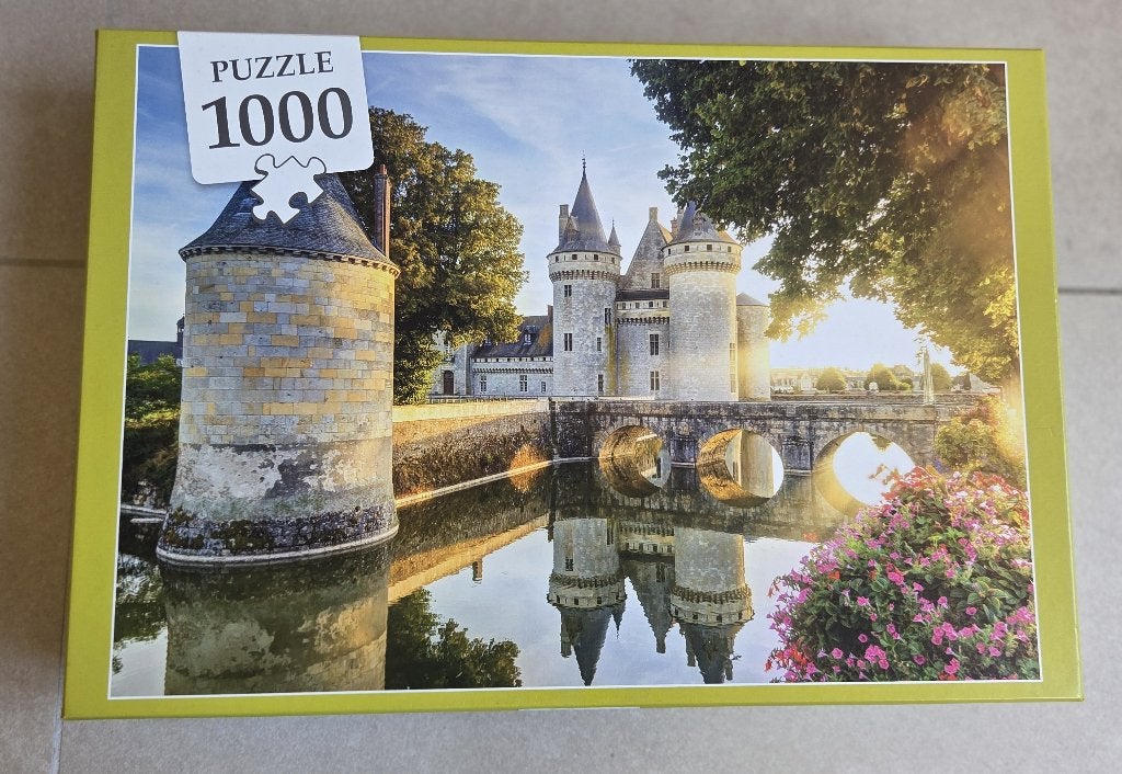 Puzzel  Castle of Sully-sur-Loire 1000, Hobby en Vrije tijd, Ophalen of Verzenden, 500 t/m 1500 stukjes, Gebruikt, Legpuzzel