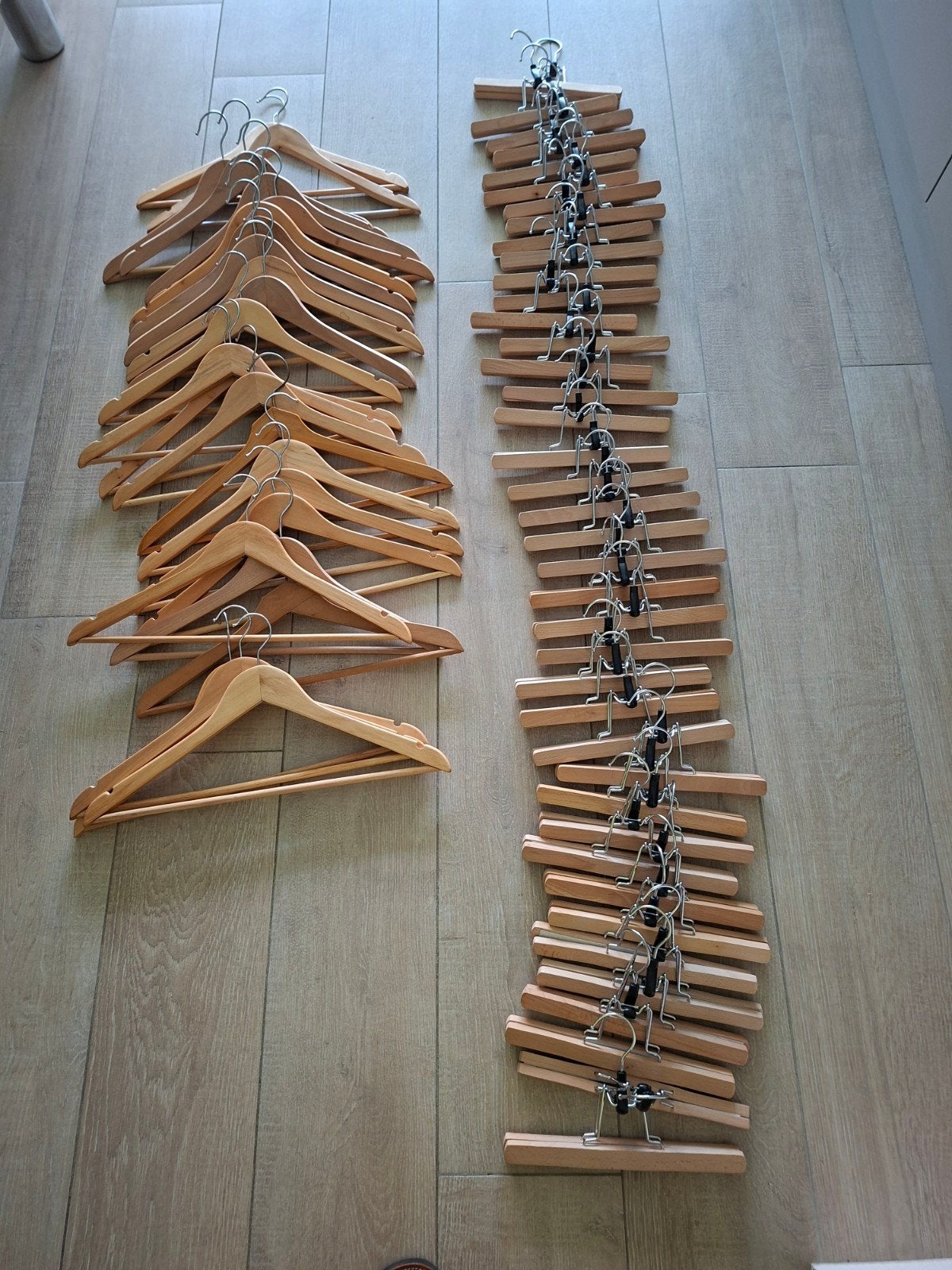 Kleerhangers hout, Ophalen, Hout