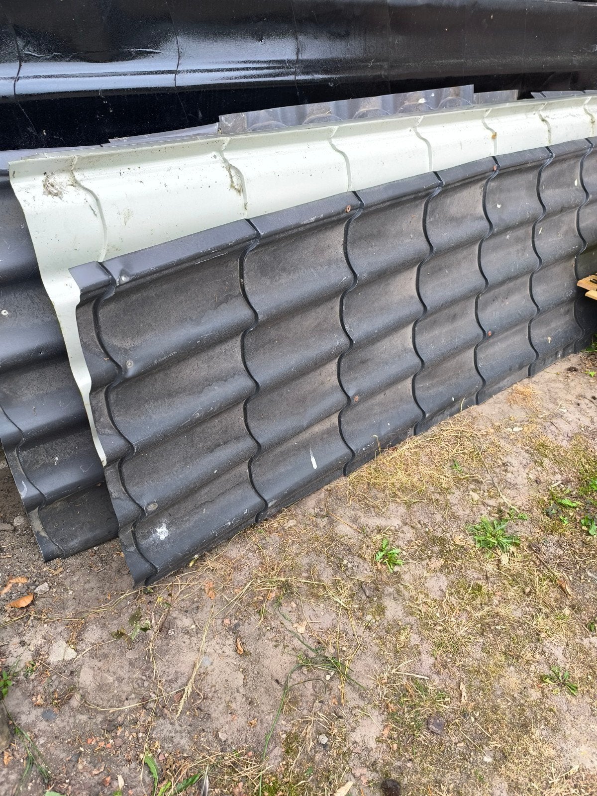 tôles d'acier galvanisé. couleur anthracite
4 pièces de 2, Enlèvement