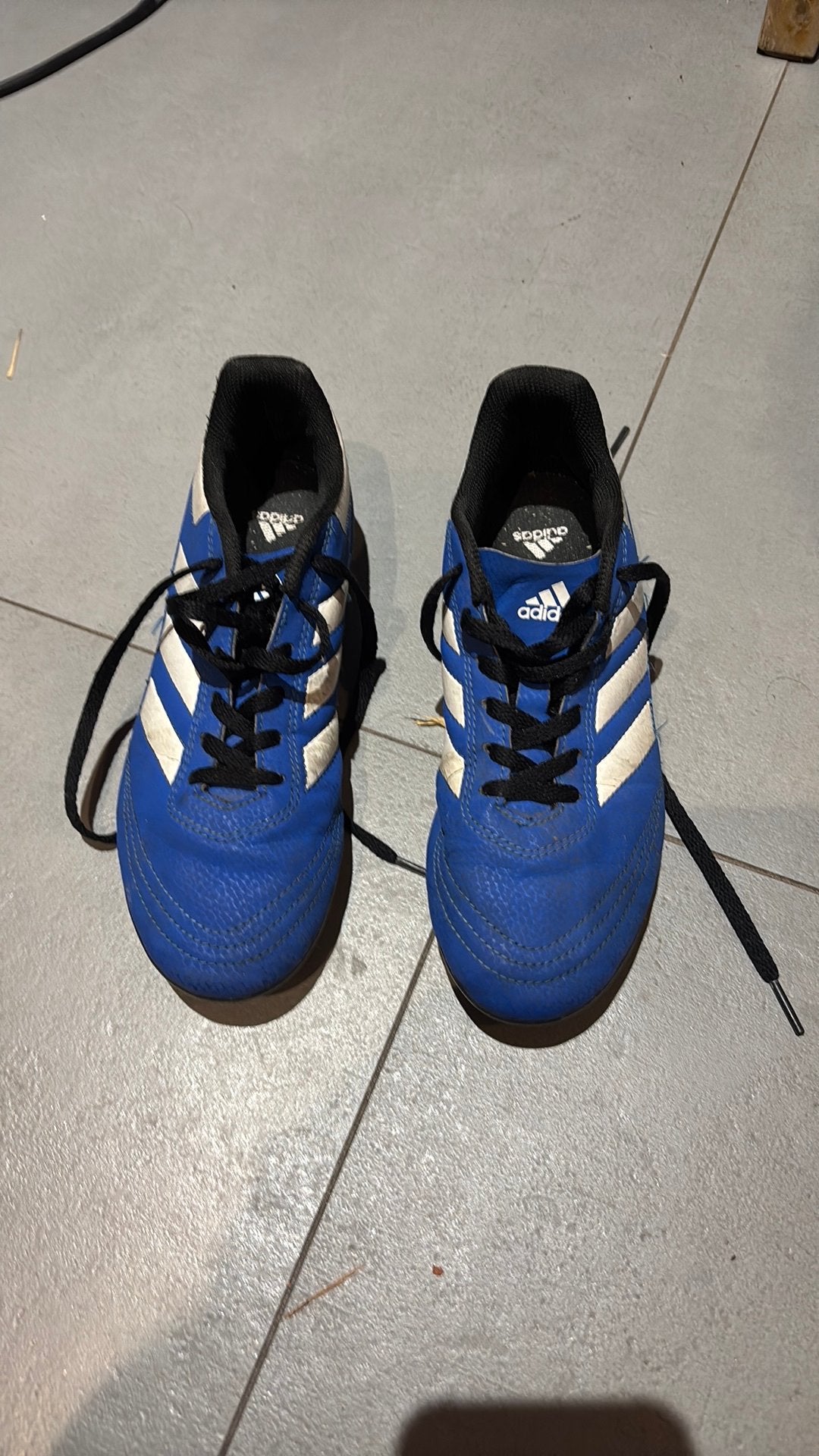 Chaussures foot adidas taille 36 2/3, Enlèvement ou Envoi, Utilisé, Chaussures