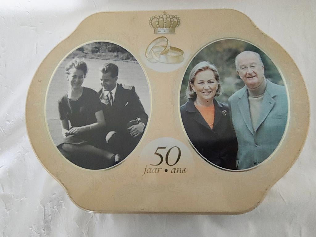 Blikken doos ter ere van 50 jaar huwelijk Paola en Albert, Ophalen of Verzenden, Zo goed als nieuw, Overige, Overige merken