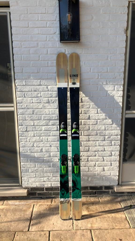 Skis SUPERNATURAL LINE 179 cm, 160 à 180 cm, Autres marques, Skis, Enlèvement