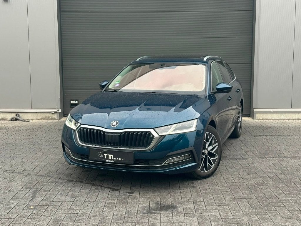Skoda Octavia break automaat pano dak, Autos, Achat, Euro 6, Entreprise, Entretenue par le concessionnaire