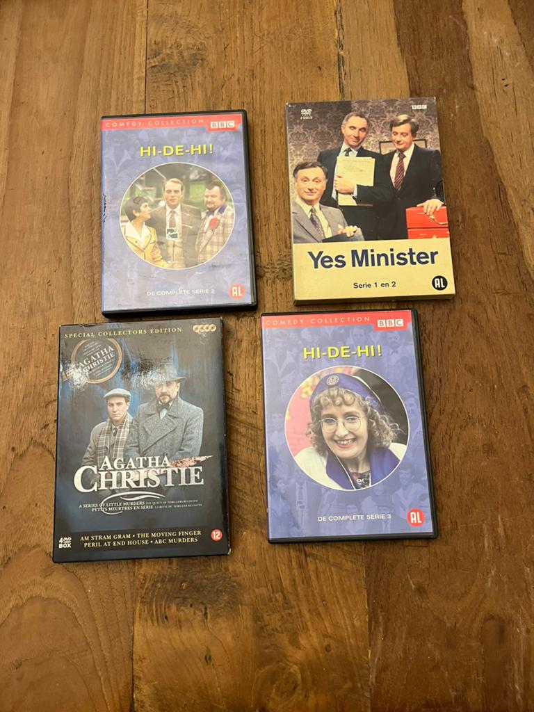 4 dvd’s, Cd's en Dvd's, Dvd's | Klassiekers, Verzenden, Overige genres, Zo goed als nieuw, Alle leeftijden