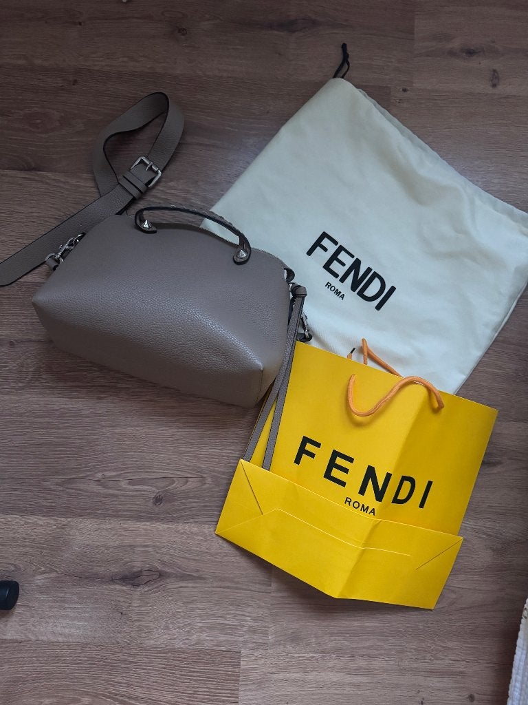 Fendi By the way handtas selleria medium, Enlèvement ou Envoi, Comme neuf, Beige, Sac à main