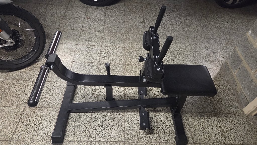 Machine à mollets assis – Musculation (Seated Calf Raise), Sports & Fitness, Enlèvement, Jambes