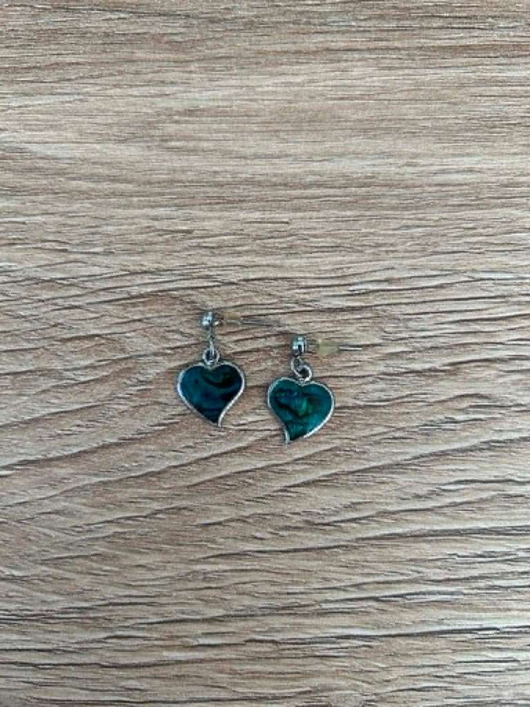 Boucle d’oreille cœur émeraude, Bijoux, Sacs & Beauté, Boucles d'oreilles, Enlèvement, Comme neuf, Bleu, Pendantes