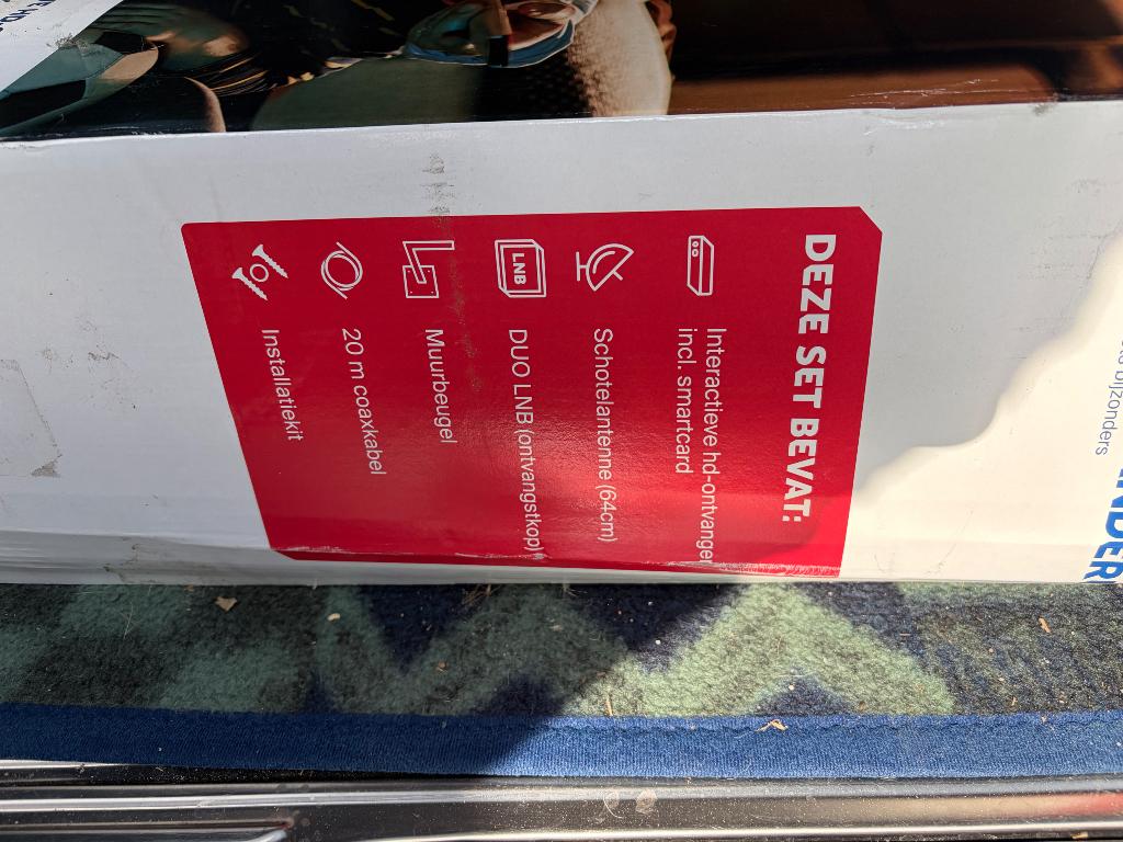tv Vlaanderen, TV, Hi-fi & Vidéo, Antennes paroboliques, Enlèvement, Comme neuf, Antenne (parabolique), Autres marques