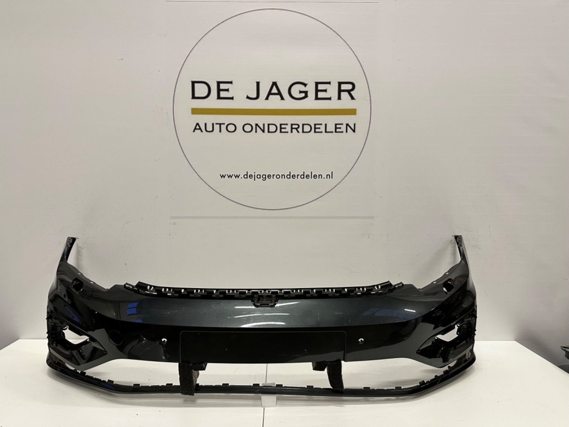PARE-CHOC AVANT VW SPORTSVAN 510 R LINE 510807221L, Autos : Pièces & Accessoires, Pare-chocs, Volkswagen, Volkswagen AG, Vw@volkswagen.de