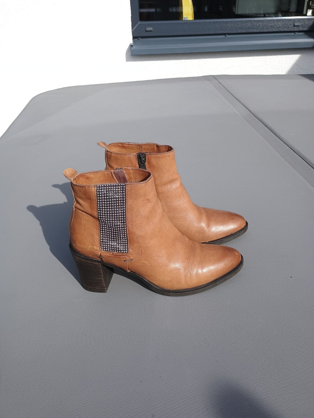 Bottillons en cuir véritable pour femme, Enlèvement