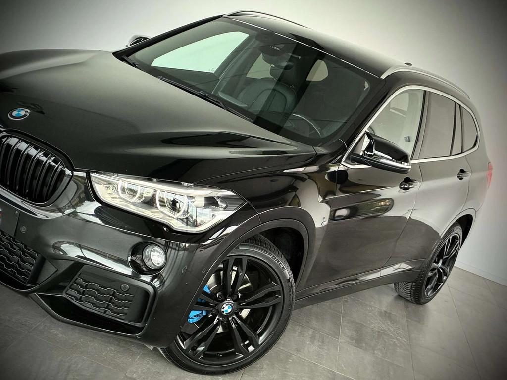 BMW X1 1.5iA FULL PACKM-GPS-CUIR-JANTES19-PDC (bj 2016), Gebruikt, Zwart, Leder, Bedrijf