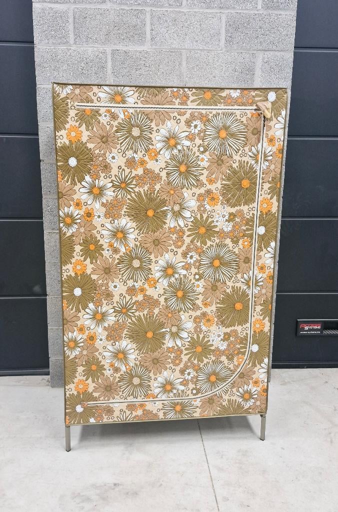 armoire vinage très bon état, Maison & Meubles, Enlèvement, Comme neuf, Synthétique, Avec tablette(s)