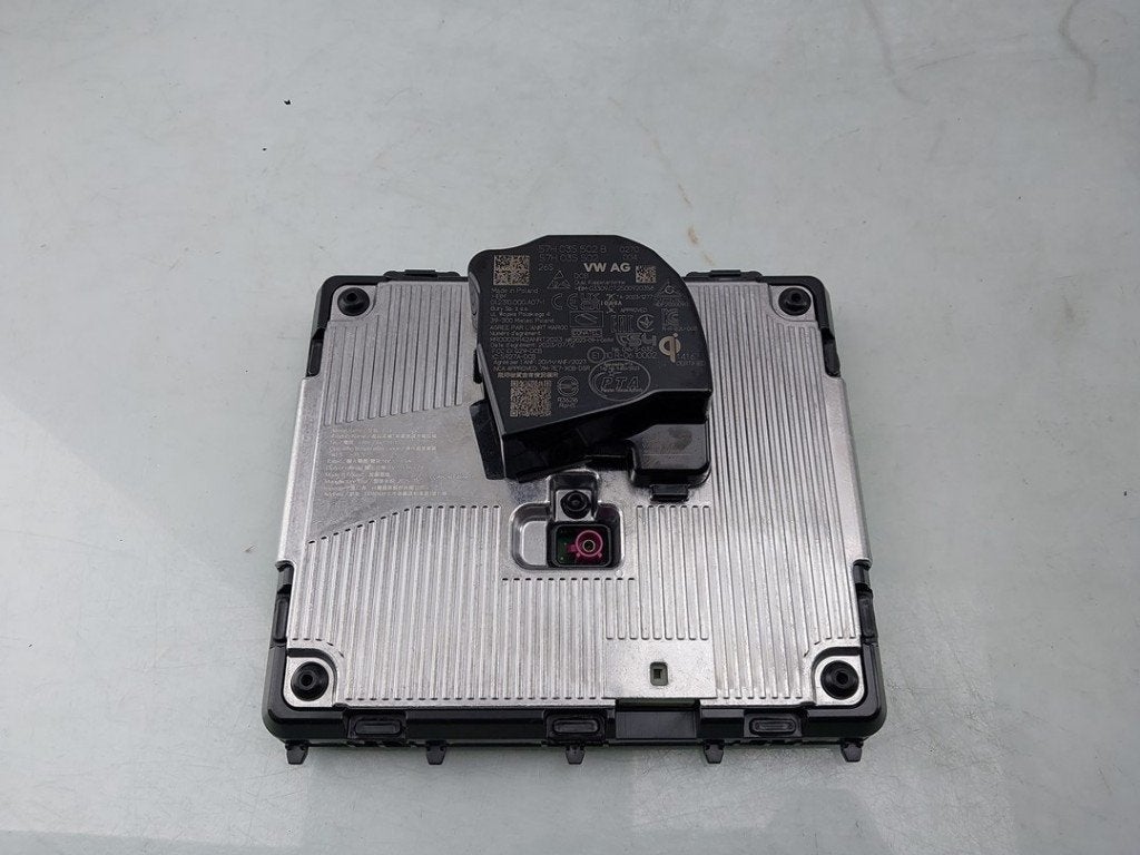 CHARGEUR DE TELEPHONE A INDUCTION (|57H035502B|), Volkswagen AG, Utilisé, Kundenbetreuung@volkswagen.de, Berliner Ring 2
38440  Wolfsburg, DE