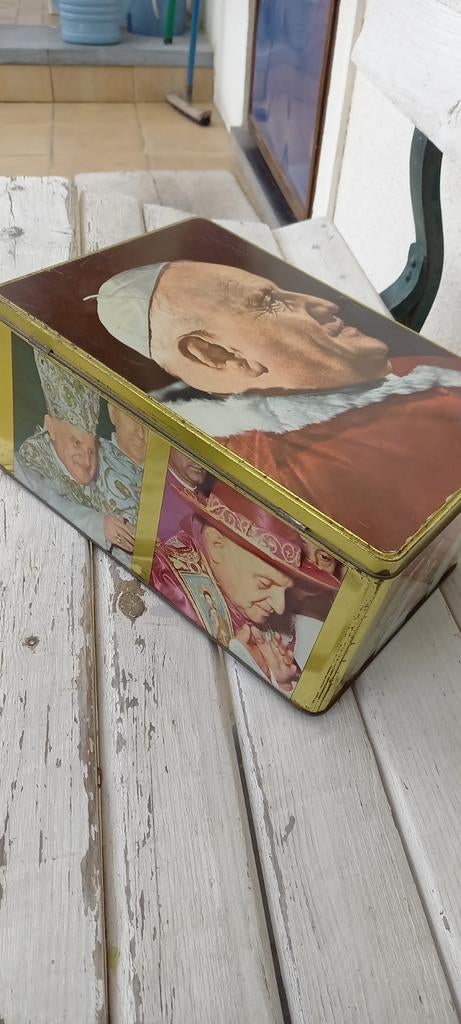 boîte métal Jean xxiii, Verzamelen, Ophalen, Zo goed als nieuw