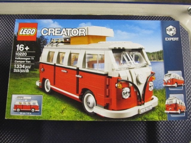 Lego 10220 Volkswagen T1 Camper Van, Kinderen en Baby's, Lego, Ophalen of Verzenden, Zo goed als nieuw, Inclusief instructies