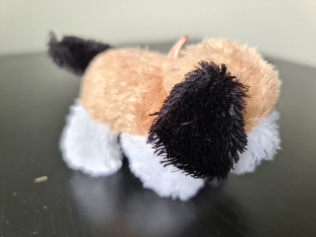 knuffel hond ongeveer 10 cm, Kinderen en Baby's, Speelgoed | Knuffels en Pluche, Ophalen, Zo goed als nieuw, Hond