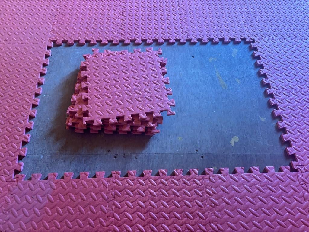 Foam vloertegels 30m² – yoga / fitness / speelruimte, Sport en Fitness, Ophalen, Zo goed als nieuw