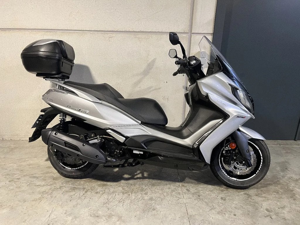 Kymco Downtown 125 Exclusive met topcase (bj 2020), Motoren, Motoren | Overige merken, Scooter, Kymco, Bedrijf, 125 cc
