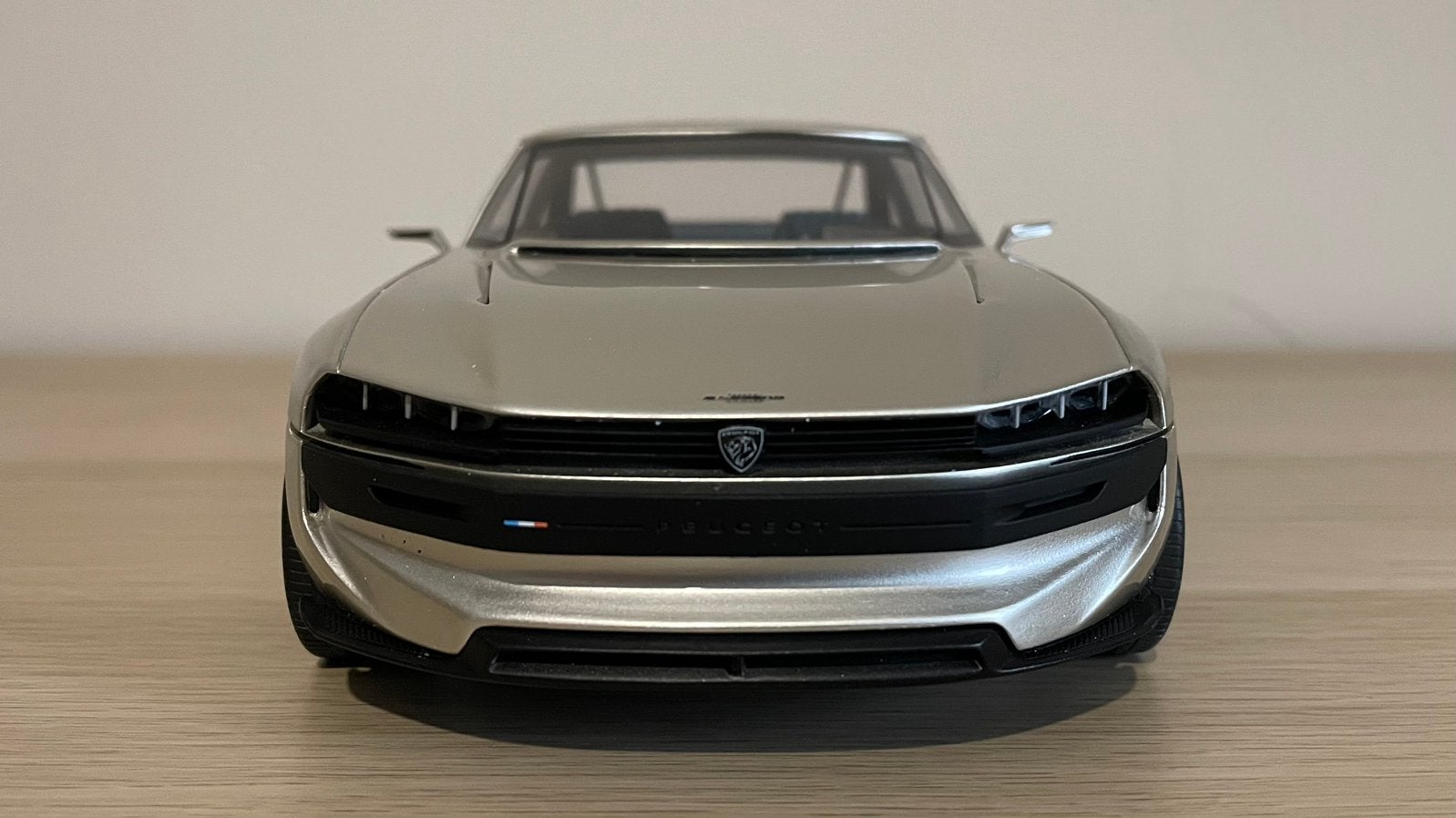 Peugeot E-Legend Concept - Ottomobile 1/18, Envoi, Neuf, Voiture, OttOMobile