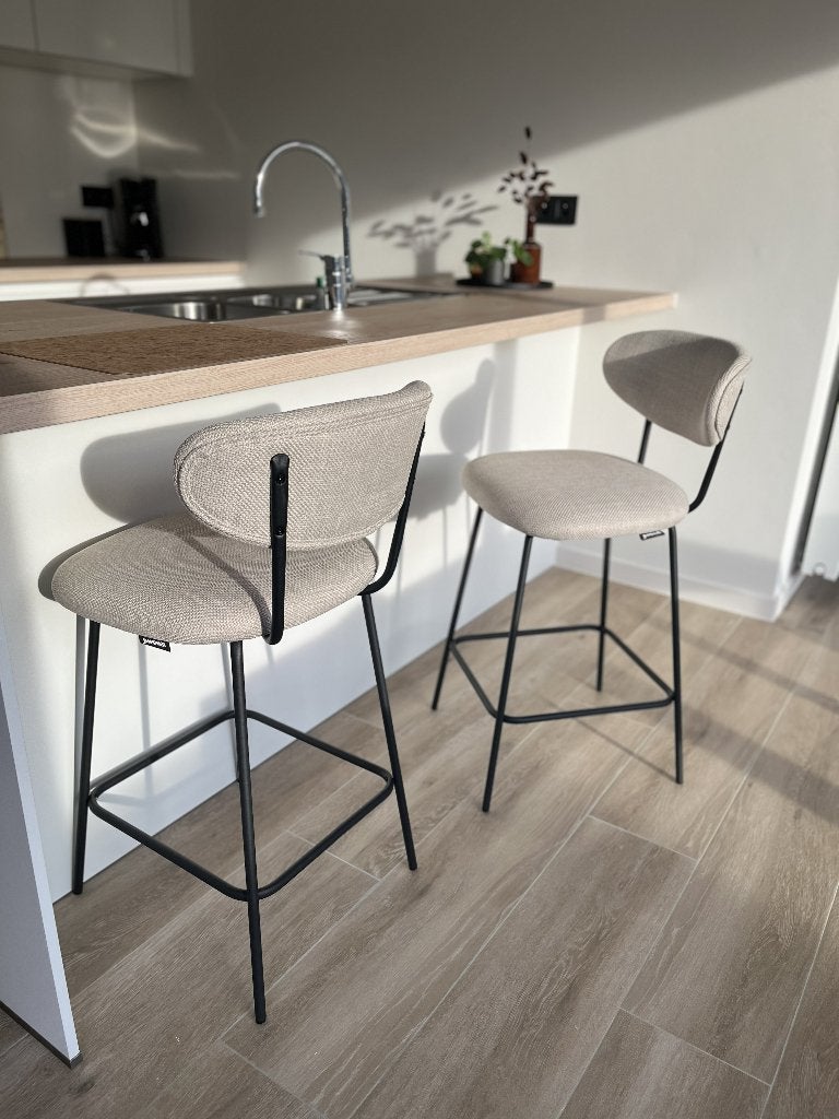 2 nieuwe WOOOD Kjeld barkruk / barstoel naturel - ongeopend, Ophalen, Met voetsteun, 60 tot 90 cm, Nieuw