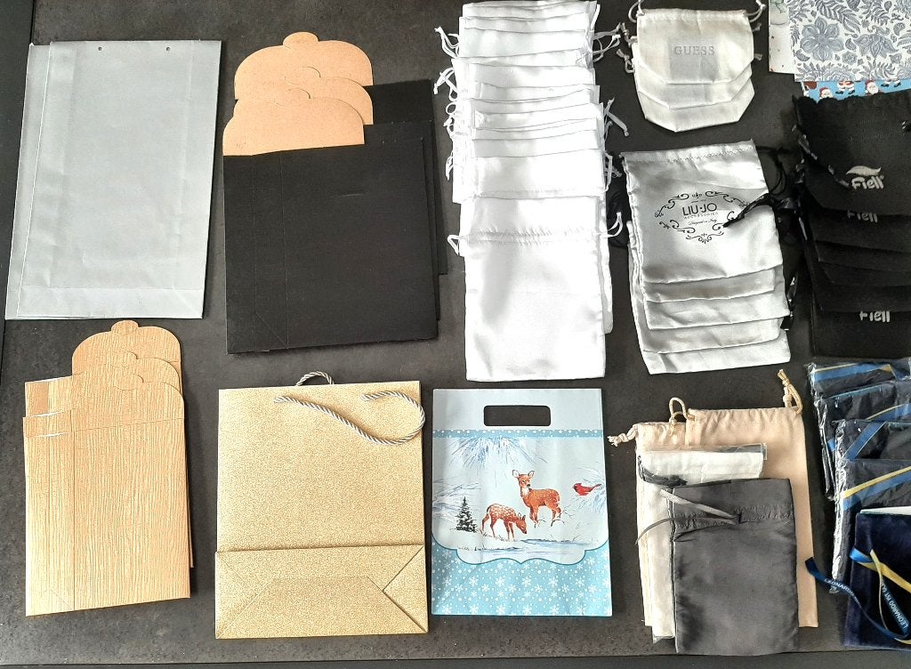 Te koop: Nieuw!! Leuk verpakkingsmateriaal voor juwelen., Handtassen en Accessoires, Bedels, Ophalen, Nieuw