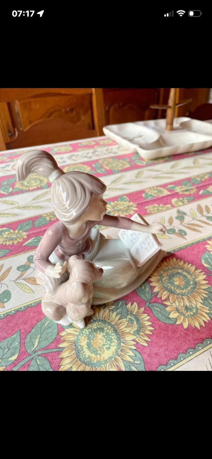 Lladro leçon de chose avec petit chien, Antiquités & Art, Antiquités | Porcelaine, Enlèvement ou Envoi