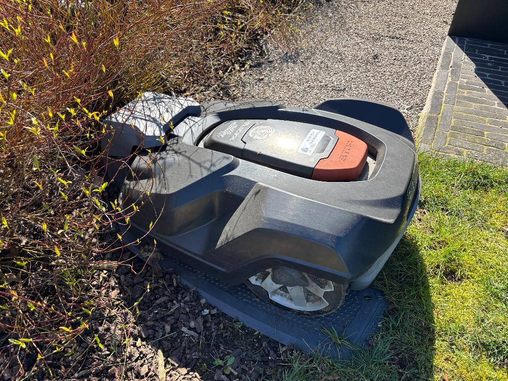 HUSQVARNA Automower 330X robotmaaier, Enlèvement, Utilisé, Husqvarna