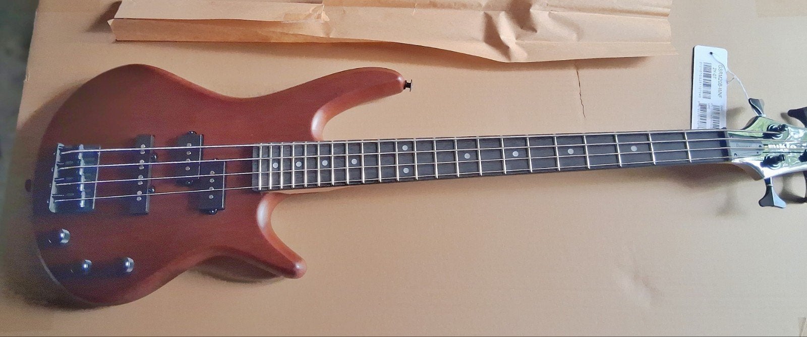 Ibanez GSRM20B miKro, Musique & Instruments, Instruments à corde | Guitares | Basses, Enlèvement, Neuf, Électrique
