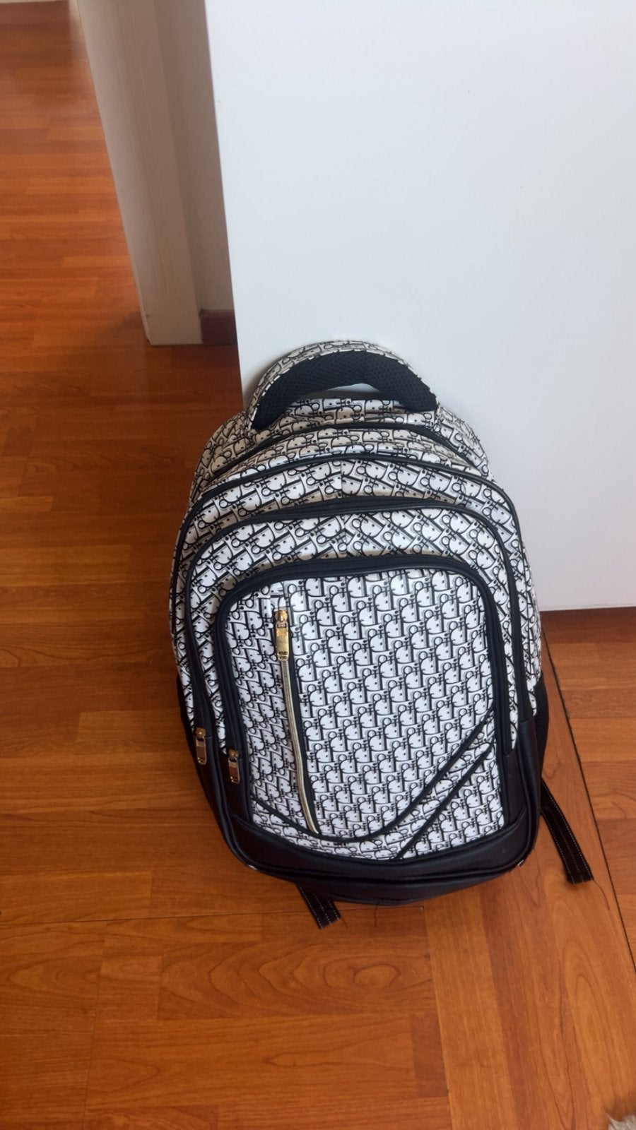 Wit/zwarte dior tas (1:1), 25 tot 40 cm, Zo goed als nieuw, Waterdicht, Ophalen