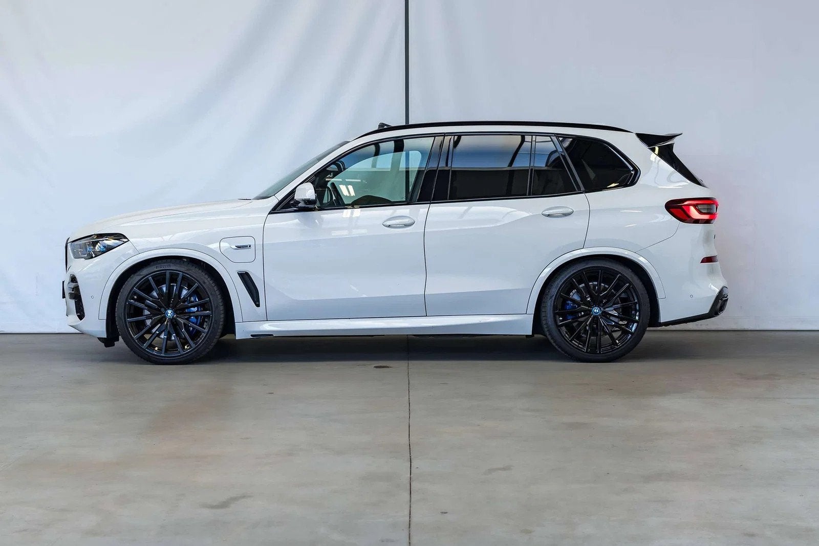 BMW X5 |360°|LASERLIGHTS|MASSAGE||ZETELVERW.(v/a)|ZETELKOEL, Auto's, Gebruikt, Wit, Leder, 5 zetels