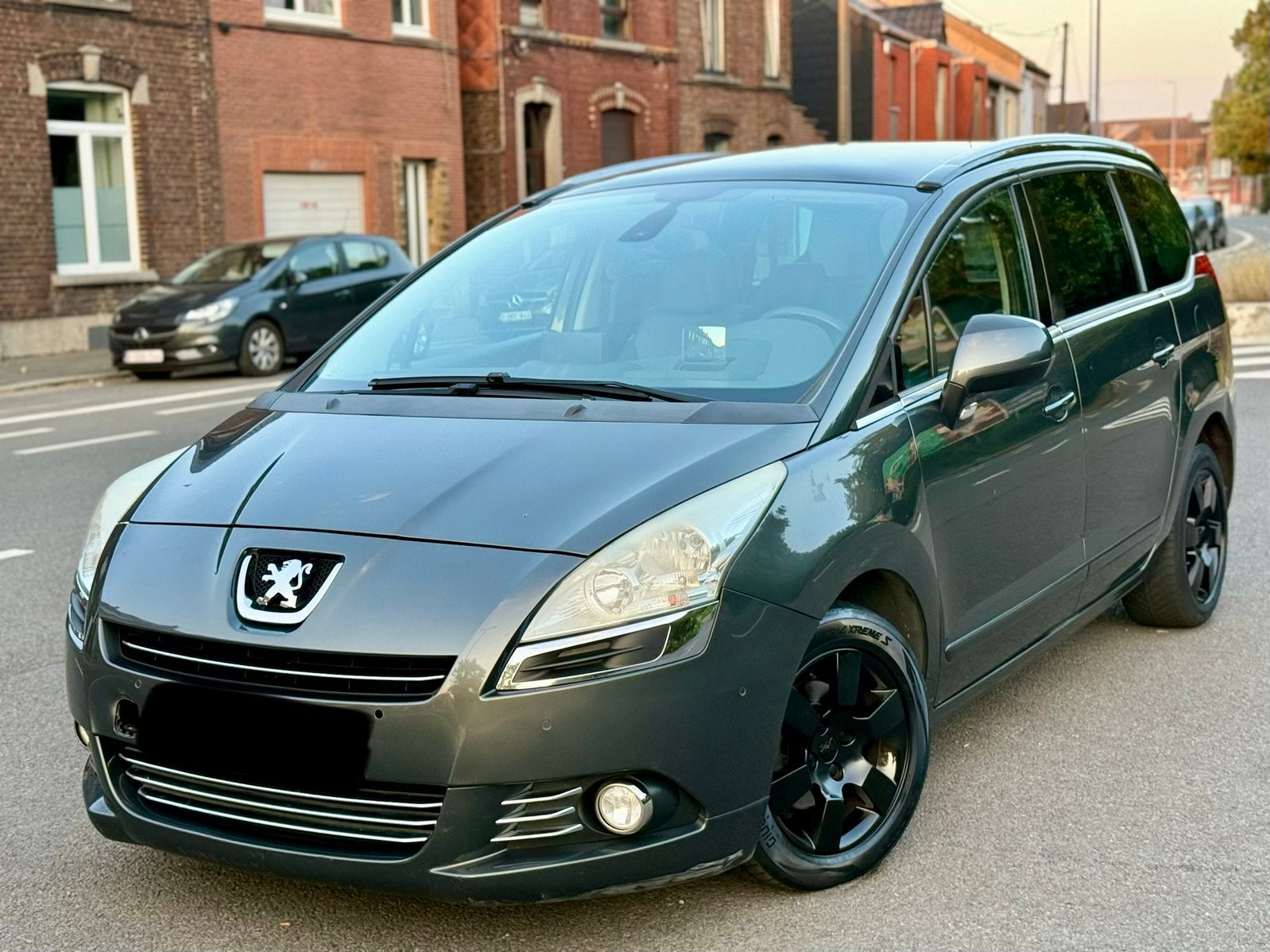 Peugeot 5008 1.6 HDi Automatique - Full Options, Autos, Cuir, Euro 5, Achat, Autres couleurs