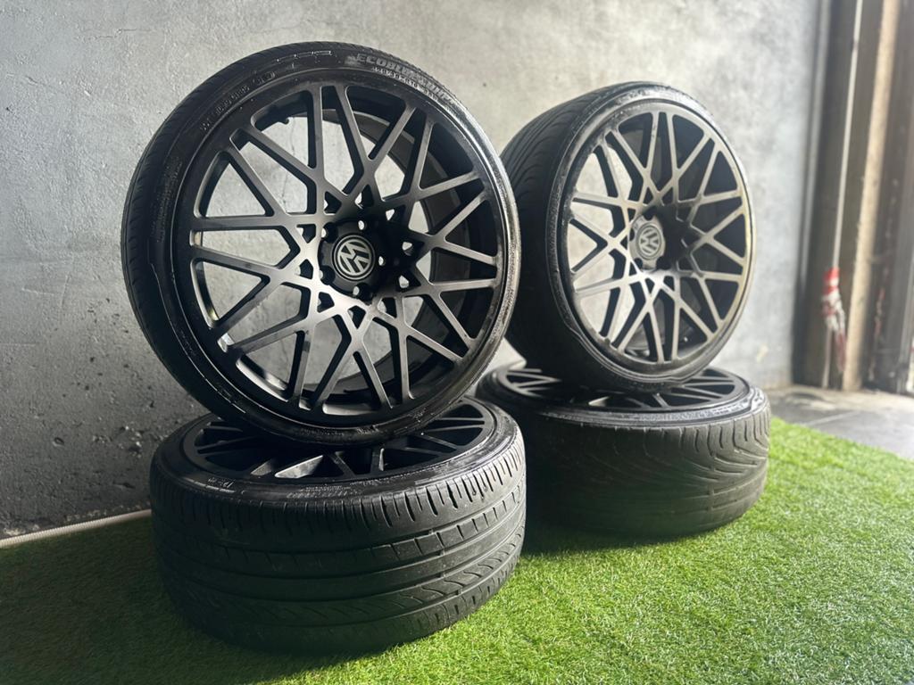 Rotiform 19inch 5x112 velgen met banden, Auto-onderdelen, Banden en Velgen, Ophalen