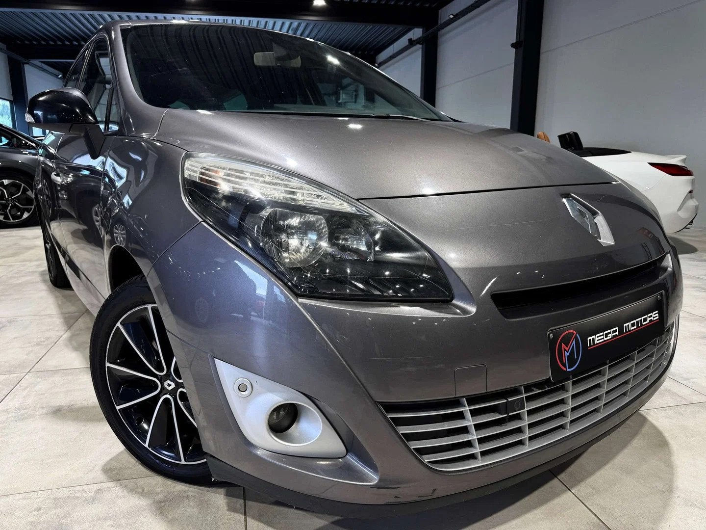 Renault Grand Scénic 1.6 dCi 130CV BOSE 7PL CAMERA NAVi CRU, Auto's, Renault, Bedrijf, Te koop, Grand Scenic, ABS, Airbags, Airconditioning