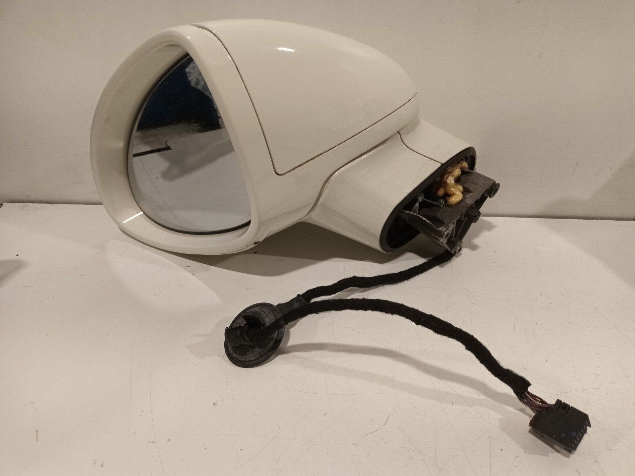 Spiegel buiten links elektrisch Porsche Cayenne, Onderdelen@venauto.nl, Van der Ven Autorecycling B.V., Gebruikt, Ettenseweg 76, 4706 PB Roosendaal, The Netherlands