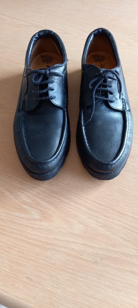 Chaussures noires Ambiorix P. 45, Vêtements | Hommes, Ambiorix, Enlèvement ou Envoi, Chaussures à lacets, Porté