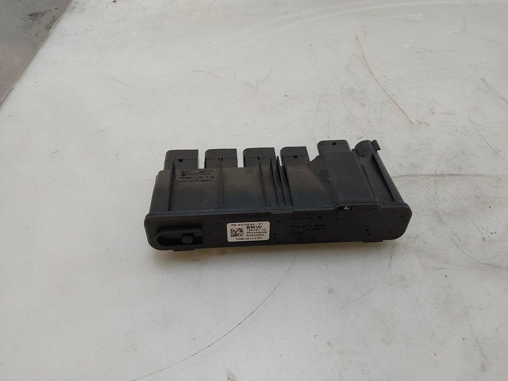 REGULATEUR DE TENSION BMW 3 serie Touring (G21), Utilisé, BMW, Petuelring 130
80809  München, DE, Bayerische Motoren Werke AG