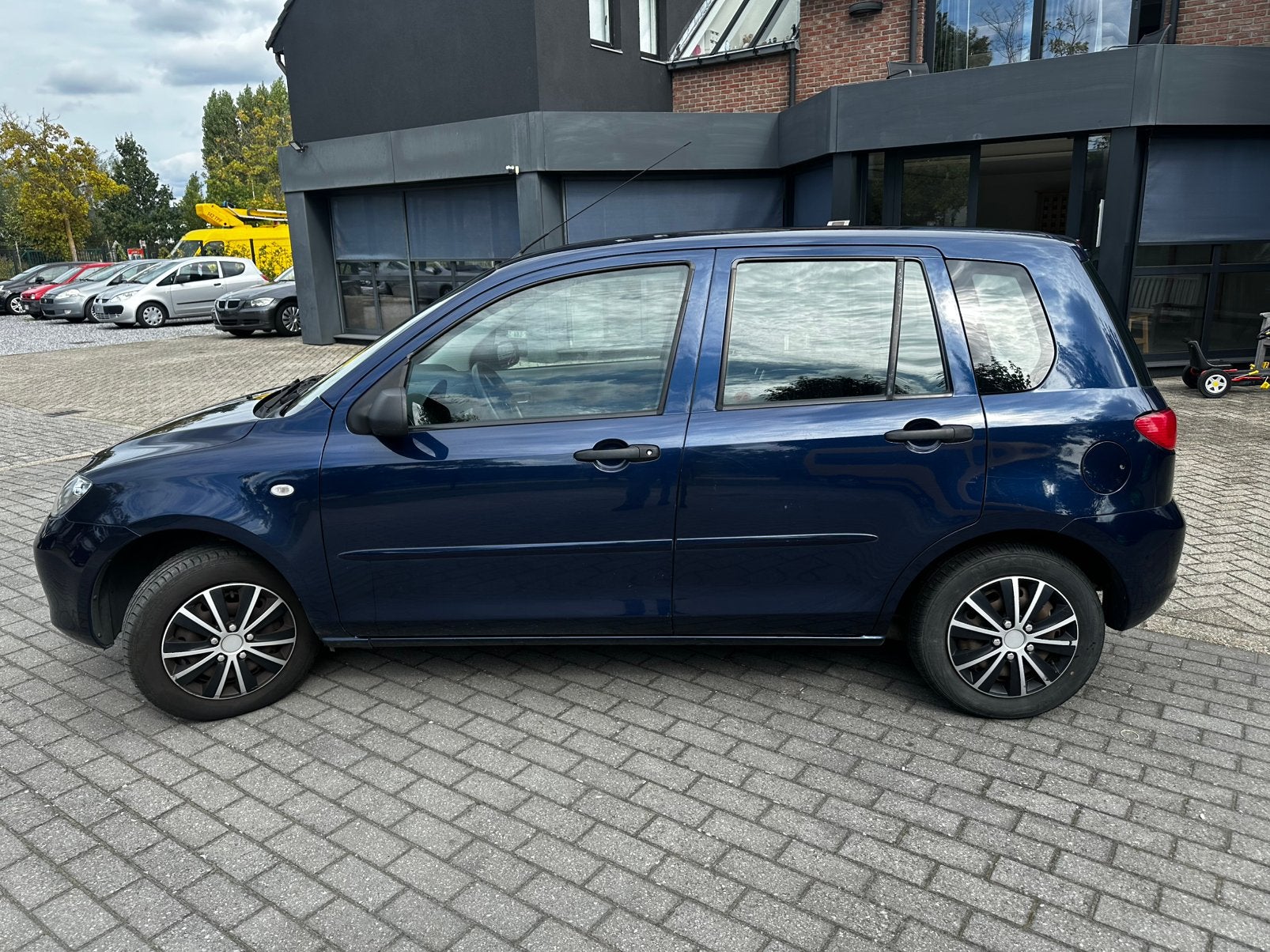 Mazda 2, 1242 cm³, Achat, Entreprise, Noir
