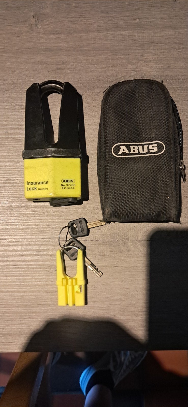 Abus slot, Ophalen