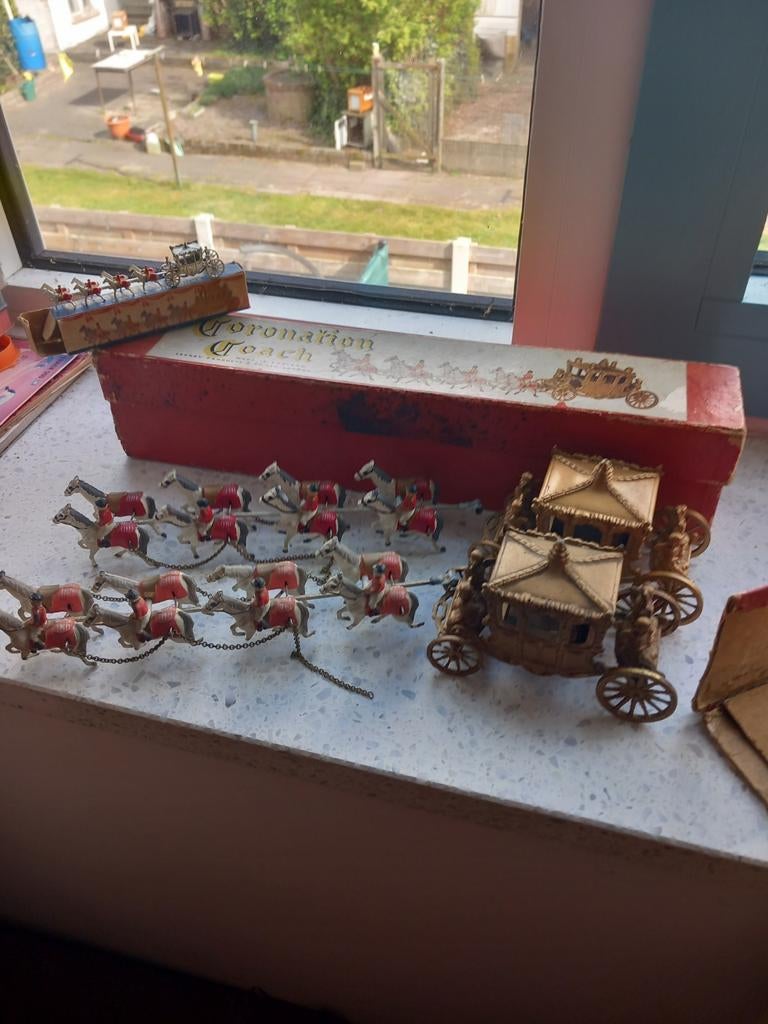 Matchbox koetsen, Ophalen