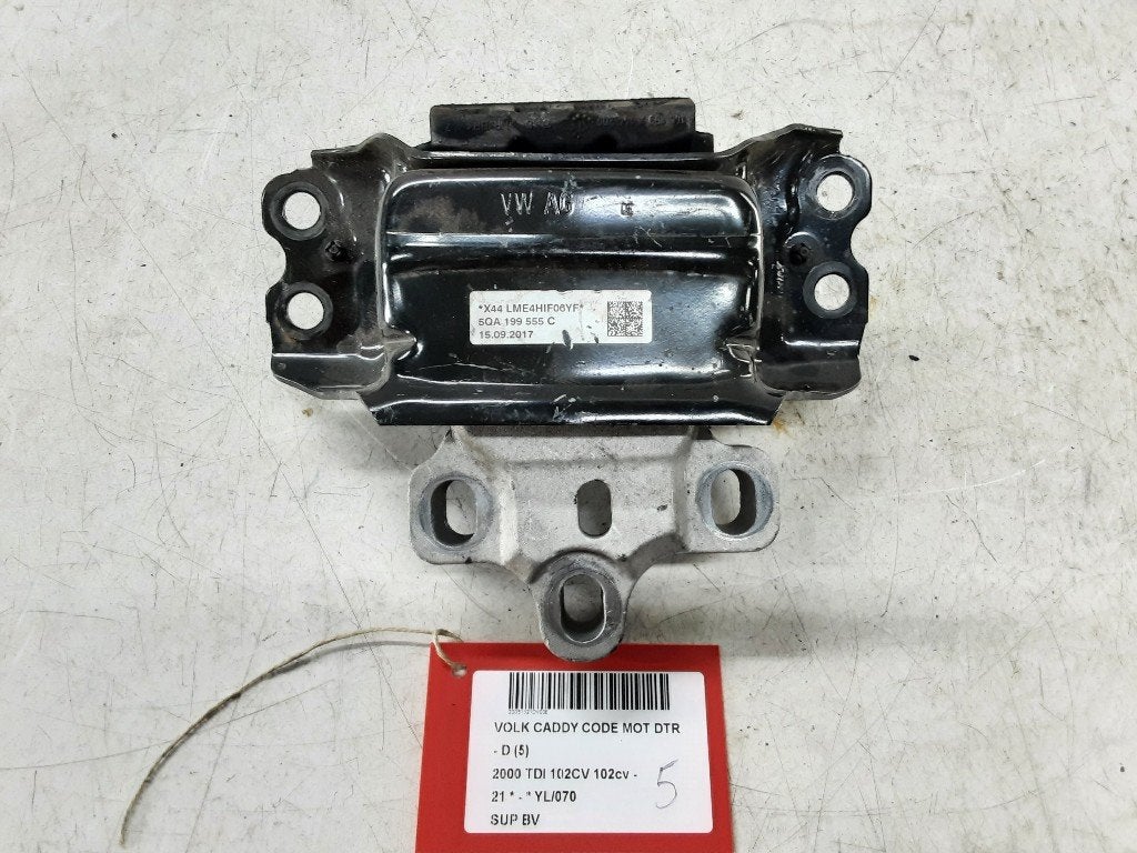 VERSNELLINGSBAKSTEUN Caddy California V (SBB / SBJ), Gebruikt, Volkswagen, Mevr. I. Hauben, Rue de l'Espoir 34 34
4030  GRIVEGNÉE, BE