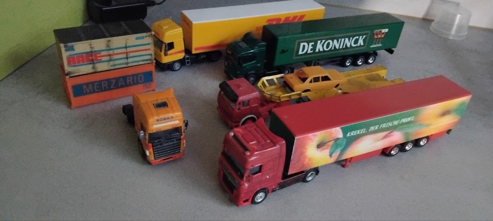modelauto 1/87. vrachtwagen voor bij treinbaan, Ophalen of Verzenden, AWM