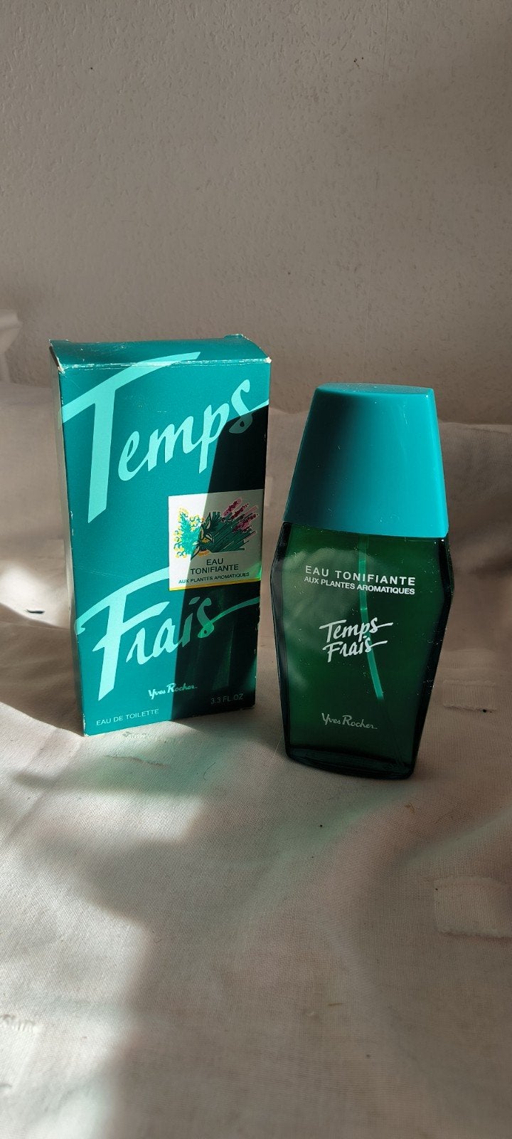 flacon vintage de temps frais d'Yves Rocher pour collection, Verzamelen, Parfumverzamelingen, Zo goed als nieuw, Parfumfles, Gevuld
