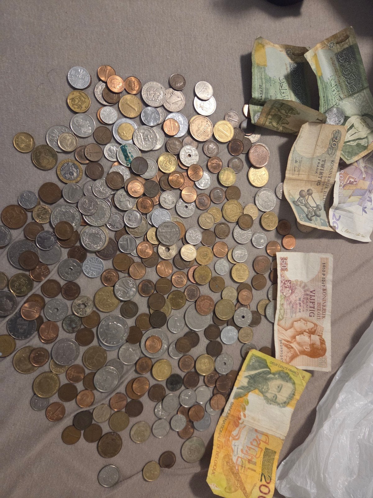 verzameling oude munten en bankbiljetten uit verschillende l, Postzegels en Munten, Ophalen of Verzenden, Bankbiljetten