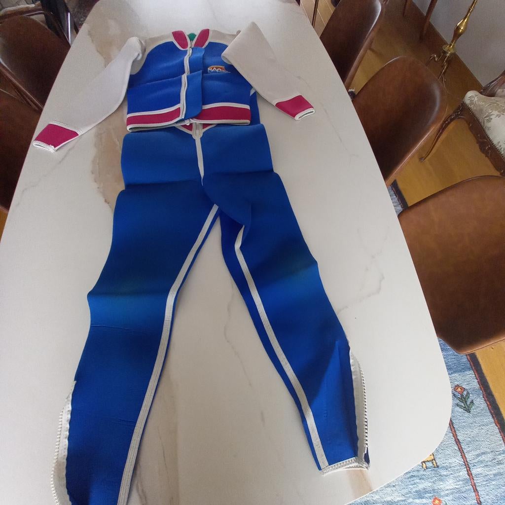 surfpak TWEEDELIG MERK "NAO - CREPI DE VALOIS"., Sports nautiques & Bateaux, Vêtements nautiques, Enlèvement ou Envoi, Utilisé