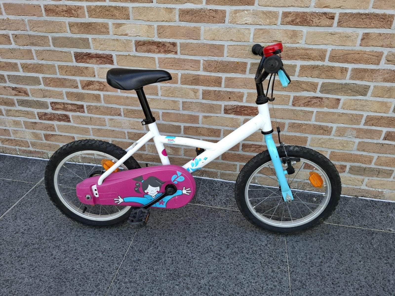 kinderfiets btwin 16 inch met gratis fietsmandje merk Basil, Ophalen, Velgrem, Btwin Decathlon, 16 tot 20 inch