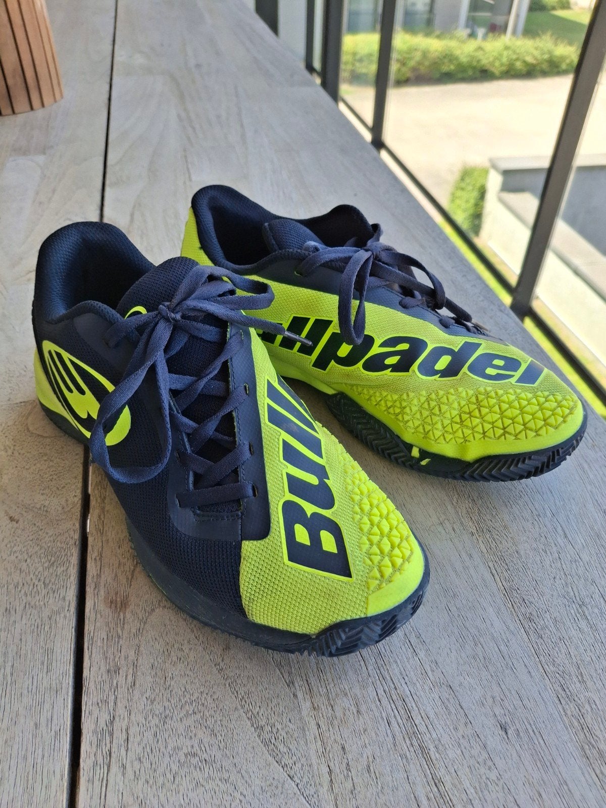 Padel schoenen bullpadel maat 42, Sport en Fitness, Padel, Ophalen, Zo goed als nieuw, Padelschoenen