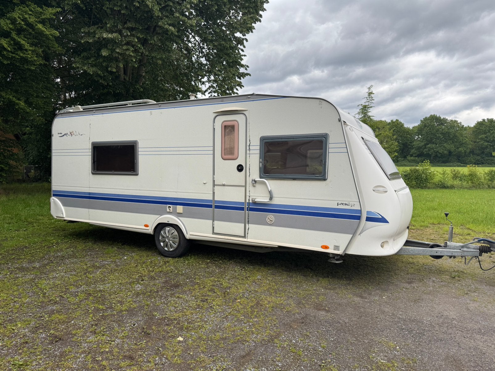 Hobby 560 prestige !!, Caravans en Kamperen, Caravans, Particulier, Hobby, 2 aparte bedden, Ophalen